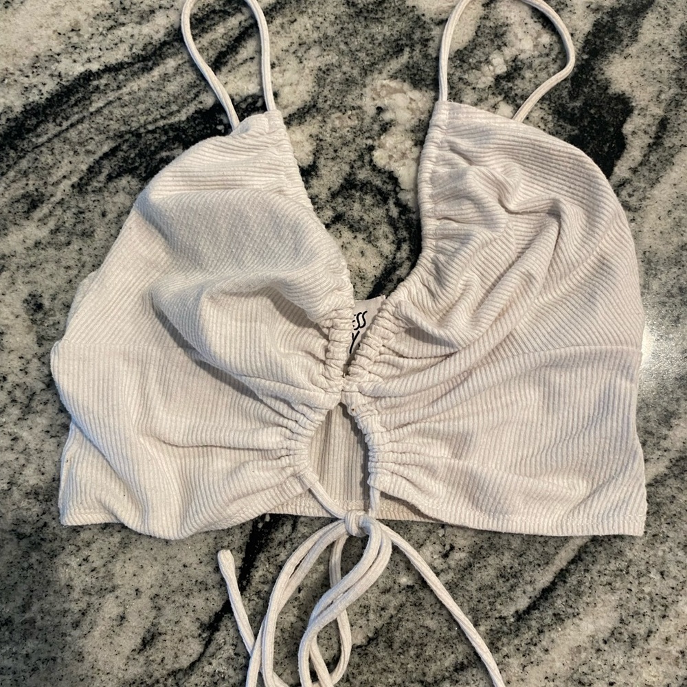 Rare princess polly tie front top no longer sold anywhere